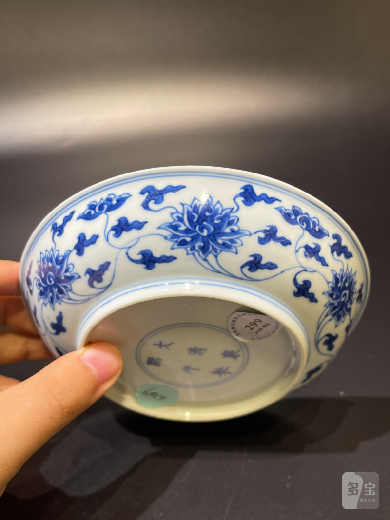 清康熙 青花缠枝莲纹盘 - 图6